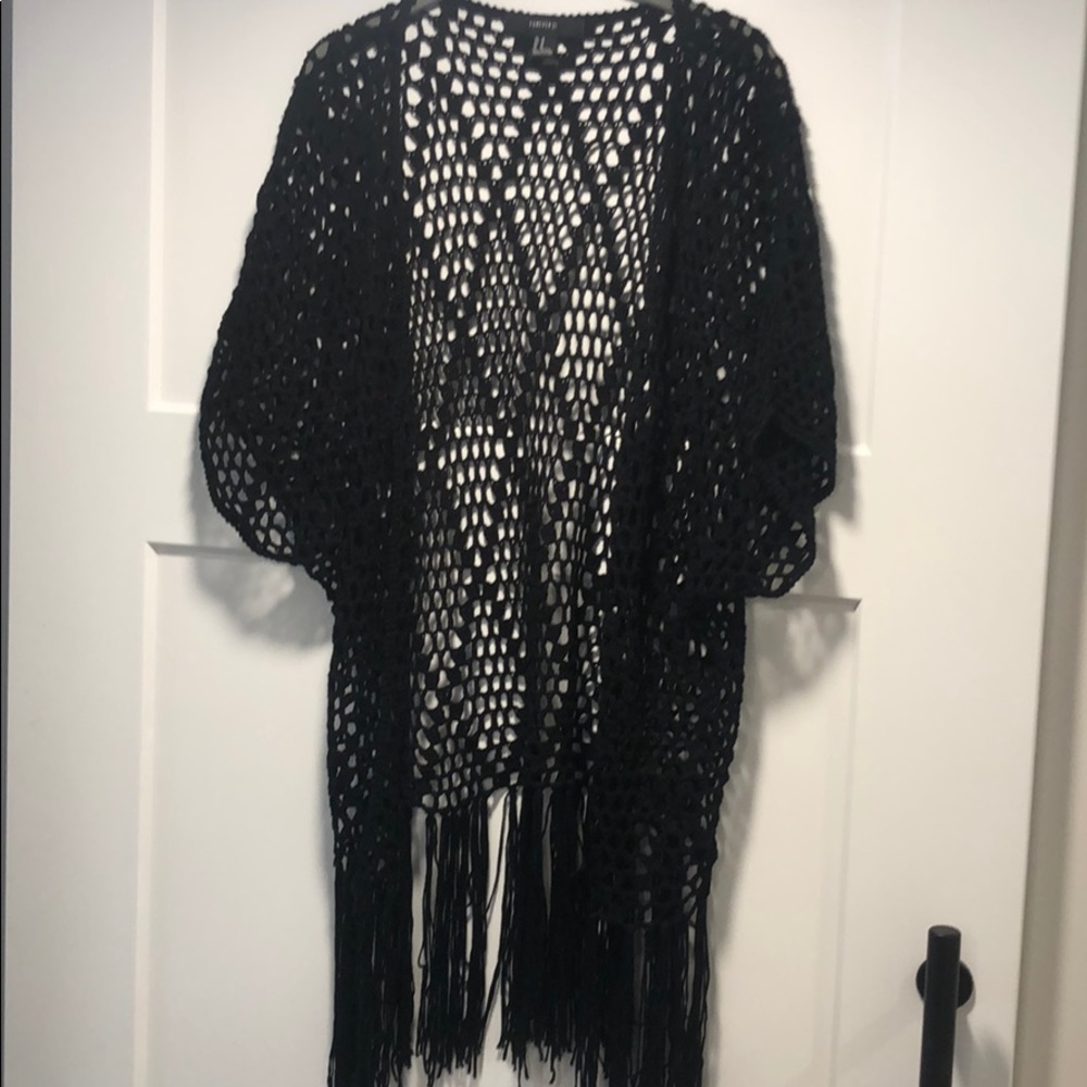 Crochet short sleeve cardigan